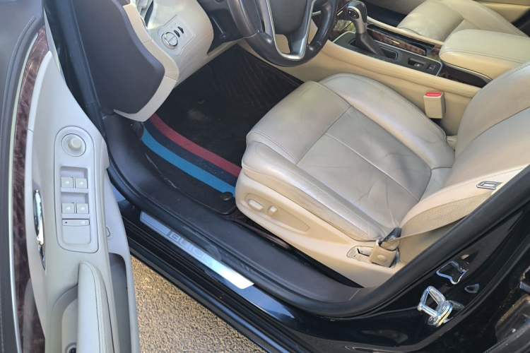Used Buick LaCrosse 2013 2.4L SIDI Leading Comfort Version Driver Seat