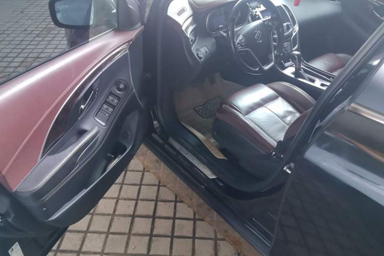 Used Buick LaCrosse 2013 2.4L SIDI Elite Comfort Version Driver Seat