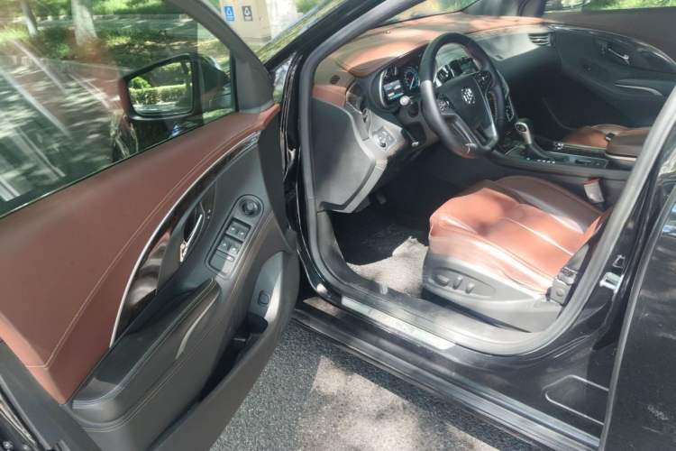 Used Buick LaCrosse 2013 2.4L SIDI Elite Comfort Version Driver Seat