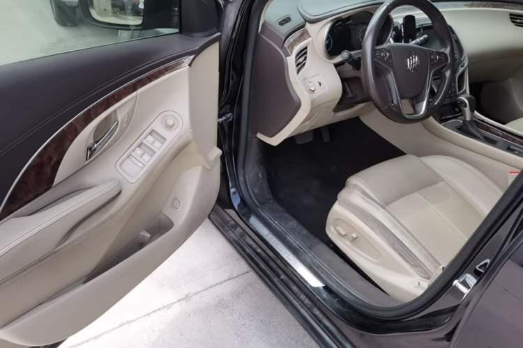 Used Buick LaCrosse 2013 2.0T SIDI Technology Version Driver Seat
