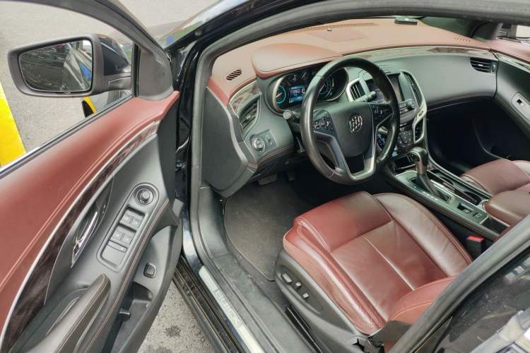 Used Buick LaCrosse 2013 2.4L SIDI Elite Comfort Version Driver Seat