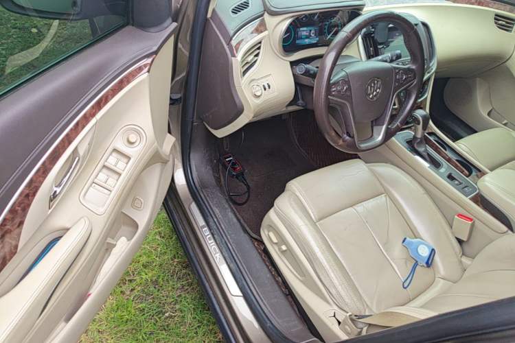 Used Buick LaCrosse 2013 2.4L SIDI Leading Comfort Version Driver Seat