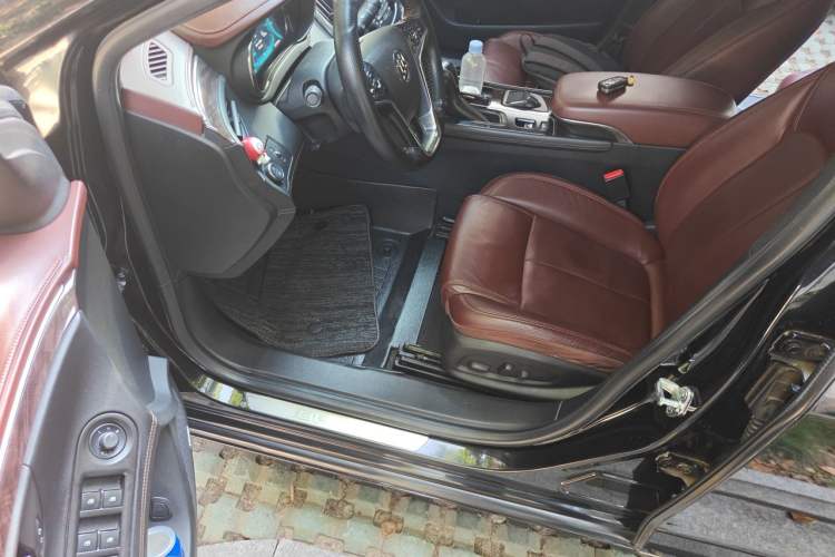 Used Buick LaCrosse 2013 2.4L SIDI Luxury Comfort Edition Driver Seat
