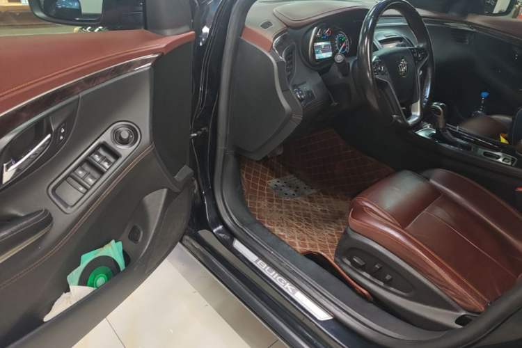 Used Buick LaCrosse 2013 2.4L SIDI Elite Comfort Version Driver Seat
