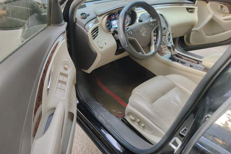 Used Buick LaCrosse 2013 2.4L SIDI Leading Comfort Version Driver Seat