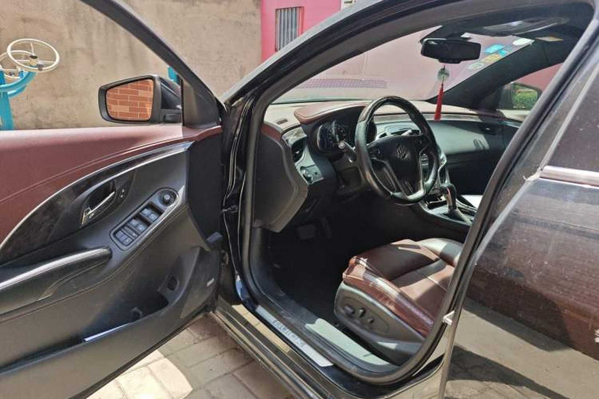 Used Buick LaCrosse 2013 2.4L SIDI Luxury Comfort Edition Driver Seat