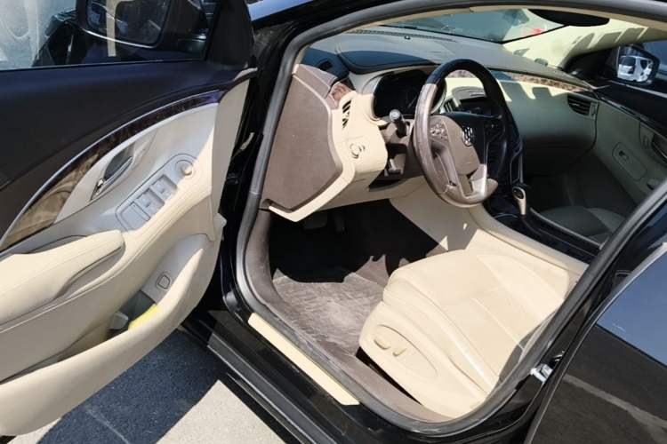 Used Buick LaCrosse 2013 2.4L SIDI Leading Comfort Version Driver Seat