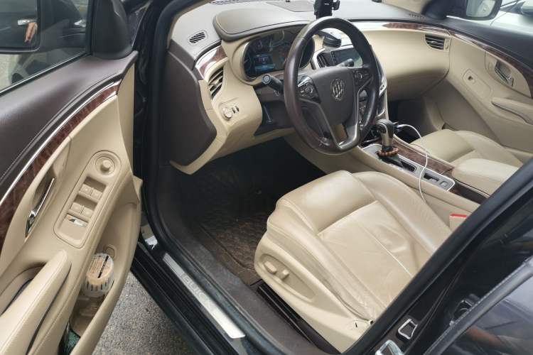 Used Buick LaCrosse 2013 2.4L SIDI Leading Comfort Version Driver Seat