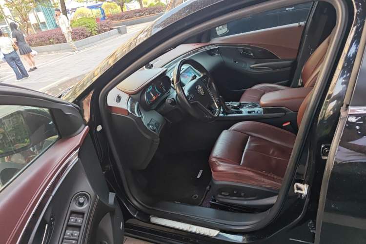 Used Buick LaCrosse 2013 2.4L SIDI Elite Comfort Version Driver Seat