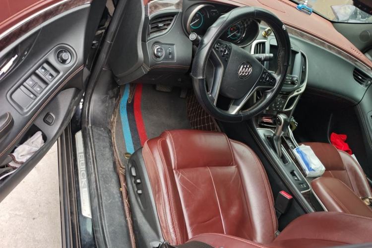 Used Buick LaCrosse 2013 2.0T SIDI Elite Tech Version Driver Seat