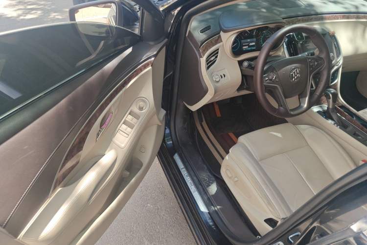 Used Buick LaCrosse 2013 2.4L SIDI Leading Comfort Version Driver Seat