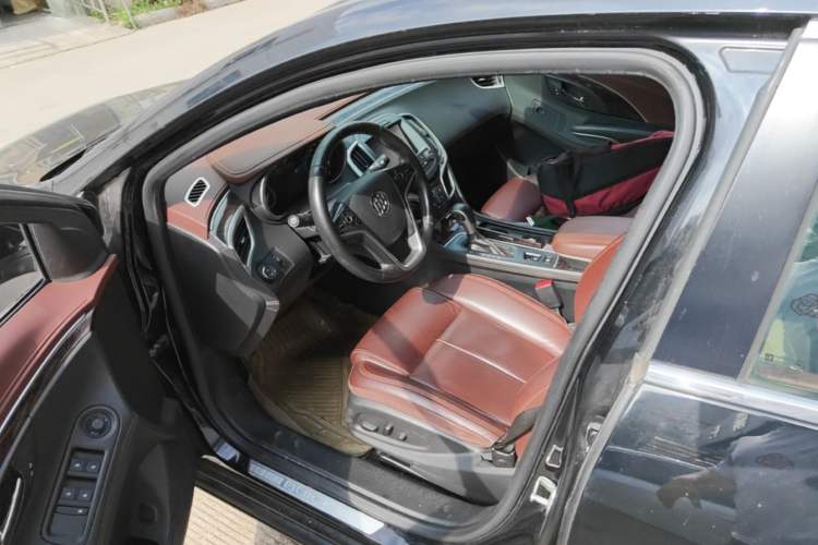 Used Buick LaCrosse 2013 2.4L SIDI Elite Comfort Version Driver Seat
