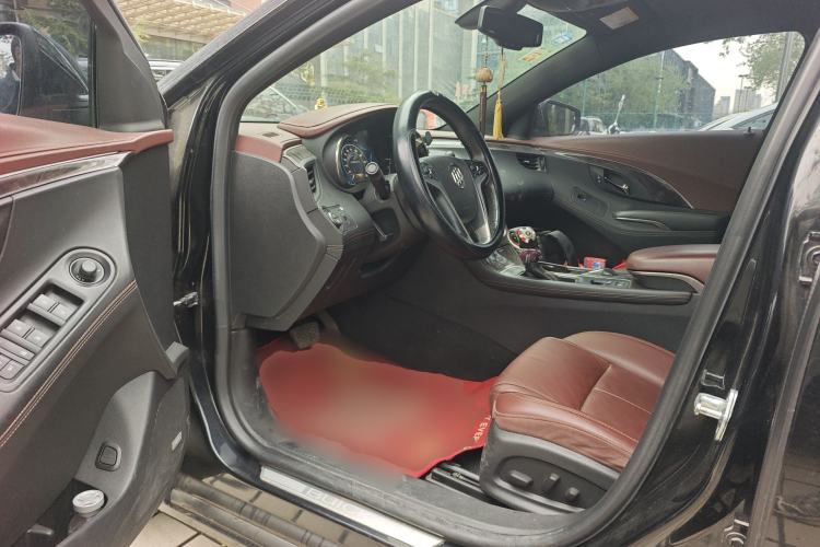 Used Buick LaCrosse 2013 2.4L SIDI Luxury Comfort Edition Driver Seat