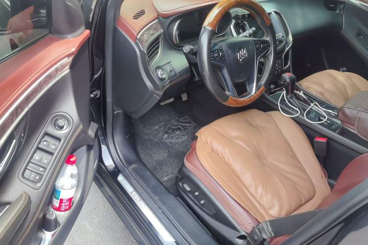 Used Buick LaCrosse 2013 2.4L SIDI Luxury Comfort Edition Driver Seat