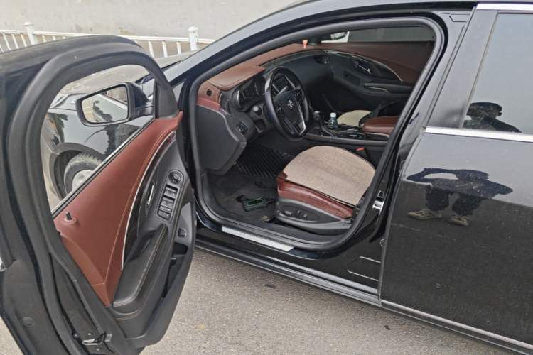 Used Buick LaCrosse 2013 2.4L SIDI Luxury Comfort Edition Driver Seat
