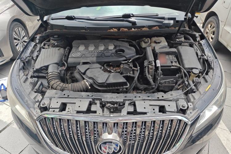 Used Buick LaCrosse 2013 2.4L SIDI Luxury Comfort Edition Engine Bay