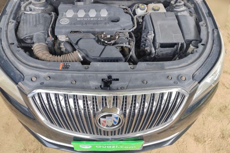 Used Buick LaCrosse 2013 2.4L SIDI Leading Comfort Version Engine Bay