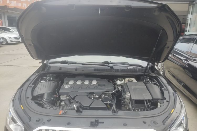 Used Buick LaCrosse 2013 2.4L SIDI Luxury Comfort Edition Engine Bay