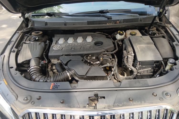 Used Buick LaCrosse 2013 2.4L SIDI Luxury Comfort Edition Engine Bay
