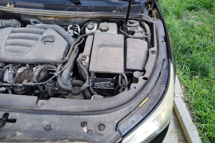 Used Buick LaCrosse 2013 2.0T SIDI Smart Luxury Flagship Edition Engine Bay Left