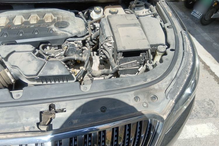 Used Buick LaCrosse 2013 2.4L SIDI Leading Comfort Version Engine Bay Left