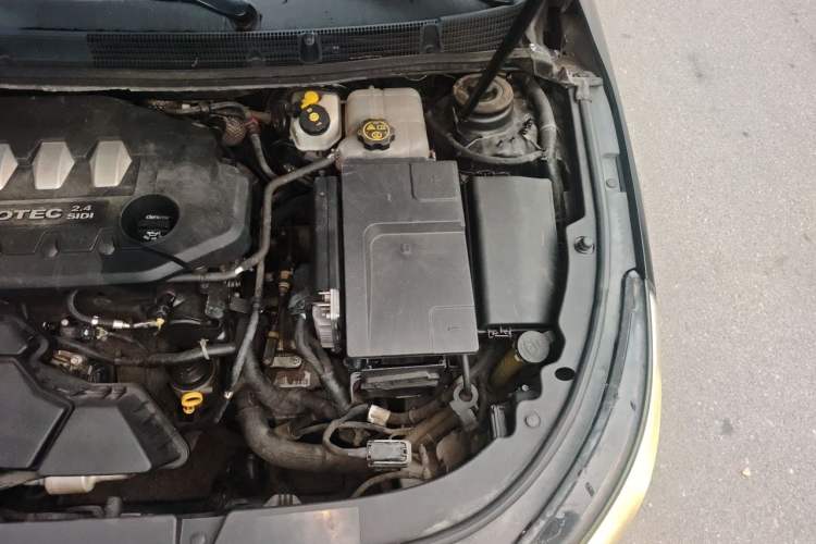 Used Buick LaCrosse 2013 2.4L SIDI Leading Comfort Version Engine Bay Left