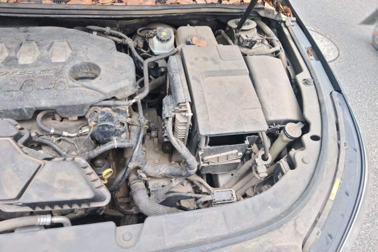 Used Buick LaCrosse 2013 2.4L SIDI Luxury Comfort Edition Engine Bay Left