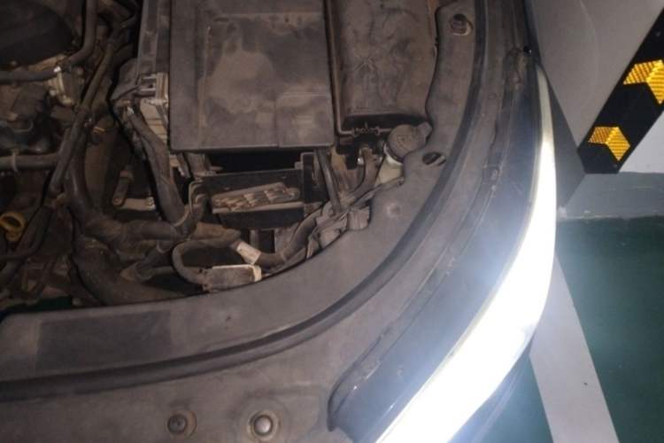 Used Buick LaCrosse 2013 2.4L SIDI Leading Comfort Version Engine Bay Left