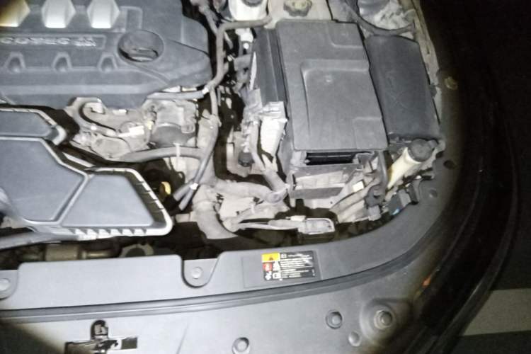 Used Buick LaCrosse 2013 2.4L SIDI Leading Comfort Version Engine Bay Left