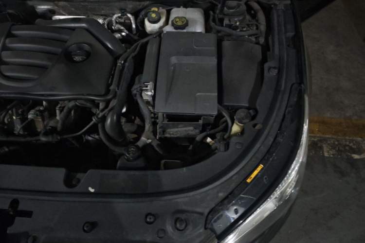 Used Buick LaCrosse 2013 2.0T SIDI Smart Luxury Flagship Edition Engine Bay Left