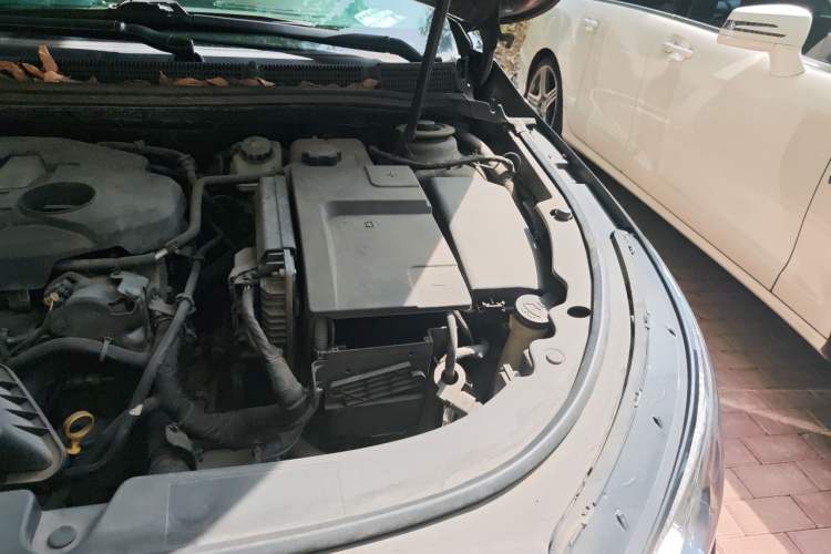 Used Buick LaCrosse 2013 2.4L SIDI Leading Comfort Version Engine Bay Left