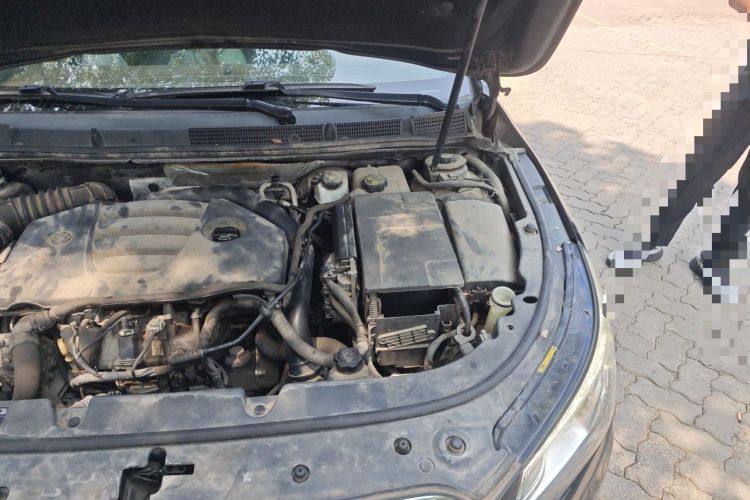 Used Buick LaCrosse 2013 2.0T SIDI Smart Luxury Flagship Edition Engine Bay Left
