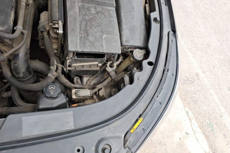 Used Buick LaCrosse 2013 2.0T SIDI Elite Tech Version Engine Bay Left