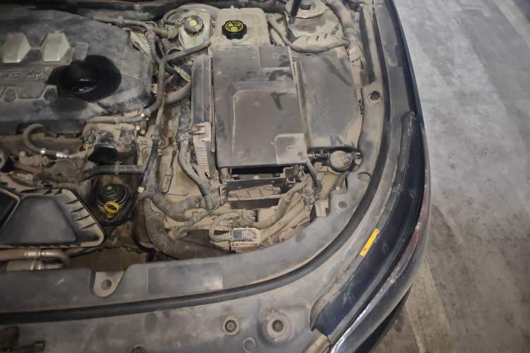 Used Buick LaCrosse 2013 2.4L SIDI Leading Comfort Version Engine Bay Left