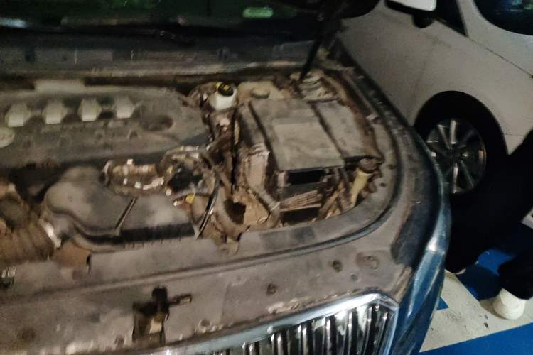 Used Buick LaCrosse 2013 2.4L SIDI Leading Comfort Version Engine Bay Left