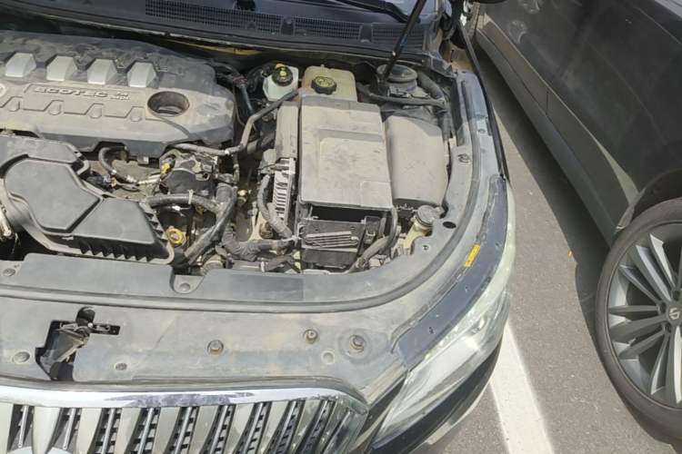 Used Buick LaCrosse 2013 2.4L SIDI Luxury Comfort Edition Engine Bay Left