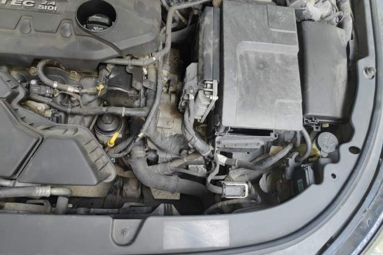 Used Buick LaCrosse 2013 2.4L SIDI Leading Comfort Version Engine Bay Left