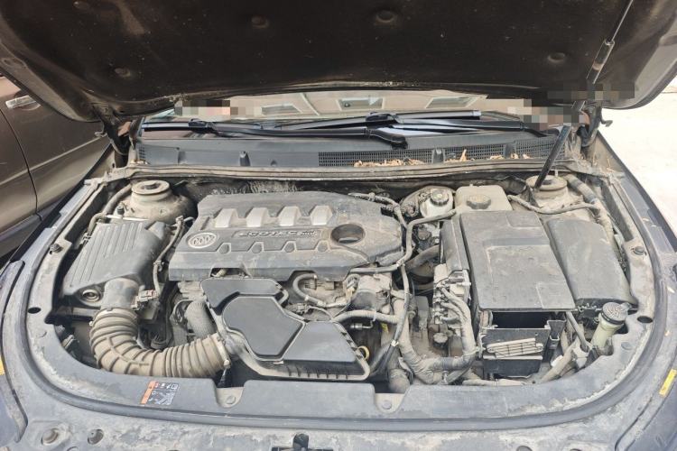 Used Buick LaCrosse 2013 2.4L SIDI Elite Comfort Version Engine Bay