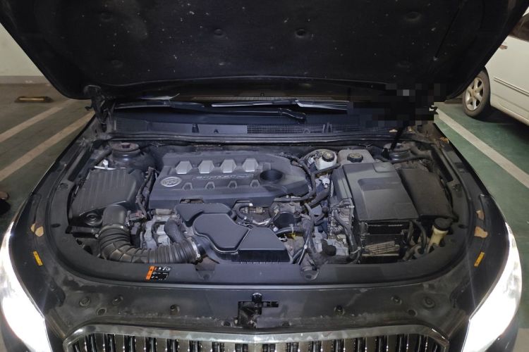 Used Buick LaCrosse 2013 2.4L SIDI Elite Comfort Version Engine Bay