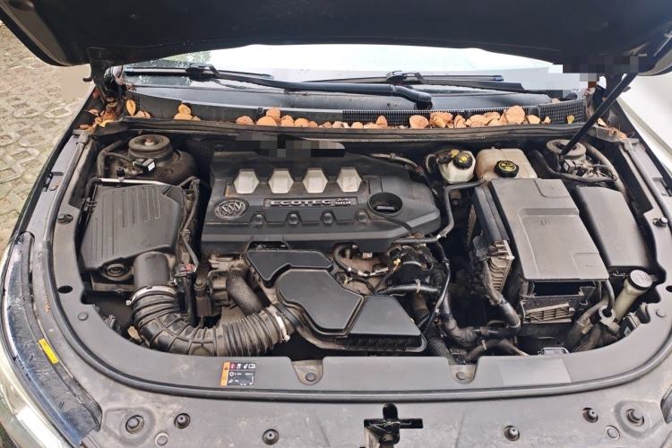 Used Buick LaCrosse 2013 2.4L SIDI Luxury Comfort Edition Engine Bay