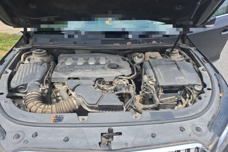 Used Buick LaCrosse 2013 2.4L SIDI Leading Comfort Version Engine Bay