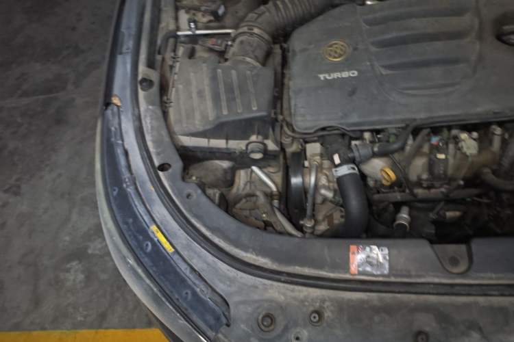 Used Buick LaCrosse 2013 2.0T SIDI Smart Luxury Flagship Edition Engine Bay Right