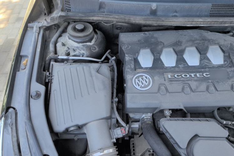 Used Buick LaCrosse 2013 2.4L SIDI Leading Comfort Version Engine Bay Right