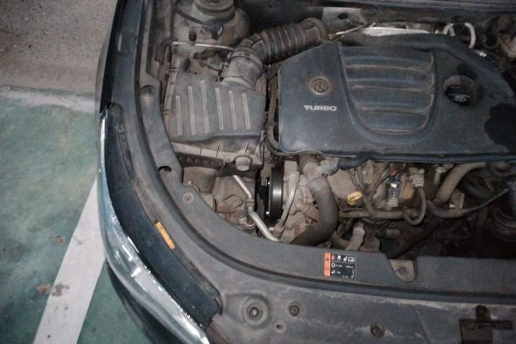 Used Buick LaCrosse 2013 2.0T SIDI Smart Luxury Flagship Edition Engine Bay Right