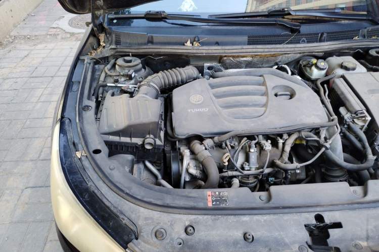Used Buick LaCrosse 2013 2.0T SIDI Smart Luxury Flagship Edition Engine Bay Right