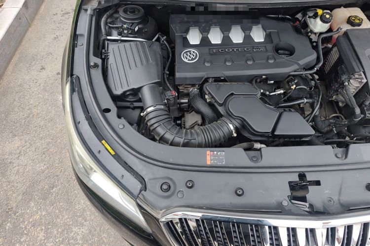 Used Buick LaCrosse 2013 2.4L SIDI Luxury Comfort Edition Engine Bay Right