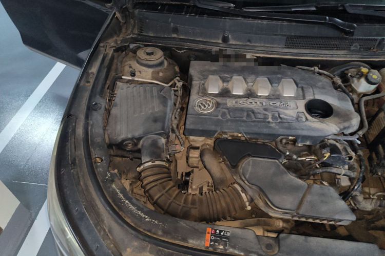 Used Buick LaCrosse 2013 2.4L SIDI Leading Comfort Version Engine Bay Right
