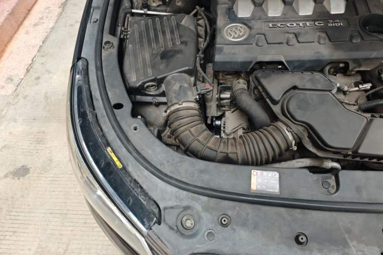 Used Buick LaCrosse 2013 2.4L SIDI Luxury Comfort Edition Engine Bay Right