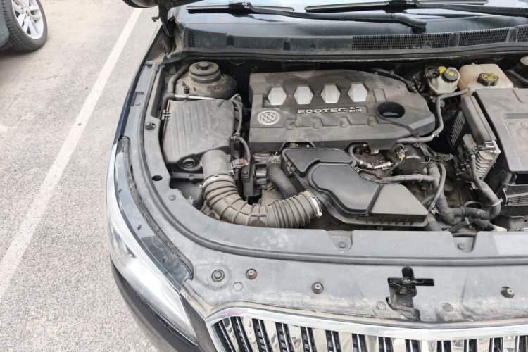Used Buick LaCrosse 2013 2.4L SIDI Leading Comfort Version Engine Bay Right