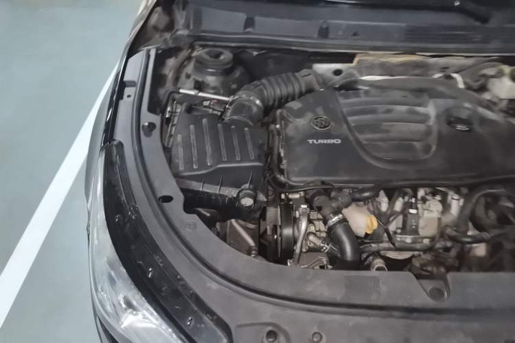 Used Buick LaCrosse 2013 2.0T SIDI Technology Version Engine Bay Right